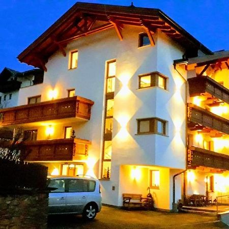 סרפהאוס Hotel Garni Jaegerheim מראה חיצוני תמונה