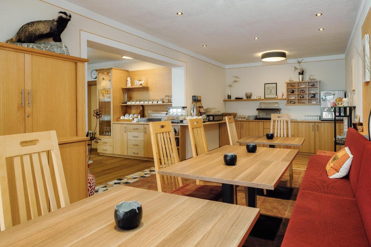 סרפהאוס Hotel Garni Jaegerheim מראה חיצוני תמונה