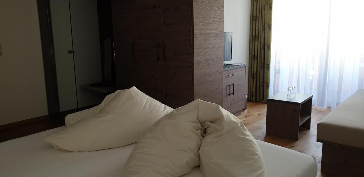 סרפהאוס Hotel Garni Jaegerheim מראה חיצוני תמונה