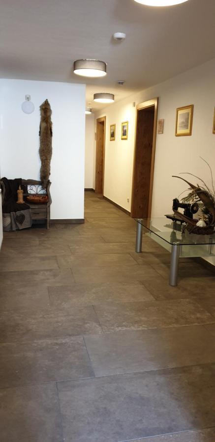 סרפהאוס Hotel Garni Jaegerheim מראה חיצוני תמונה