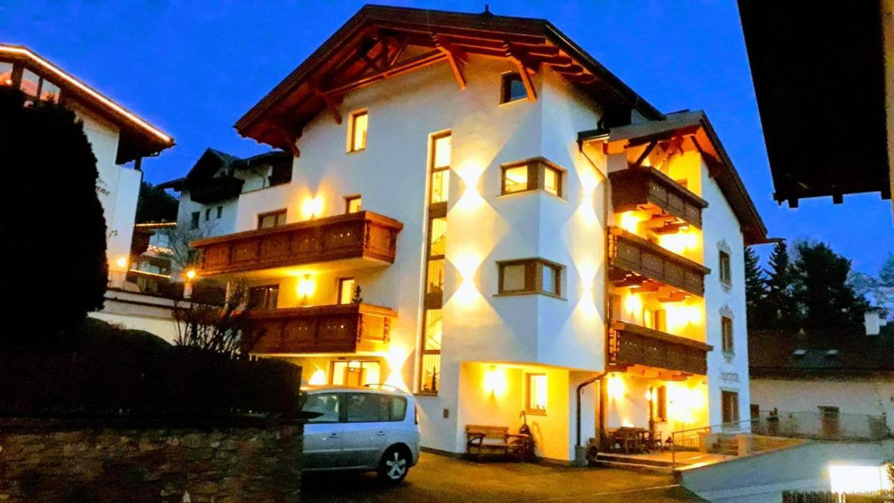 סרפהאוס Hotel Garni Jaegerheim מראה חיצוני תמונה