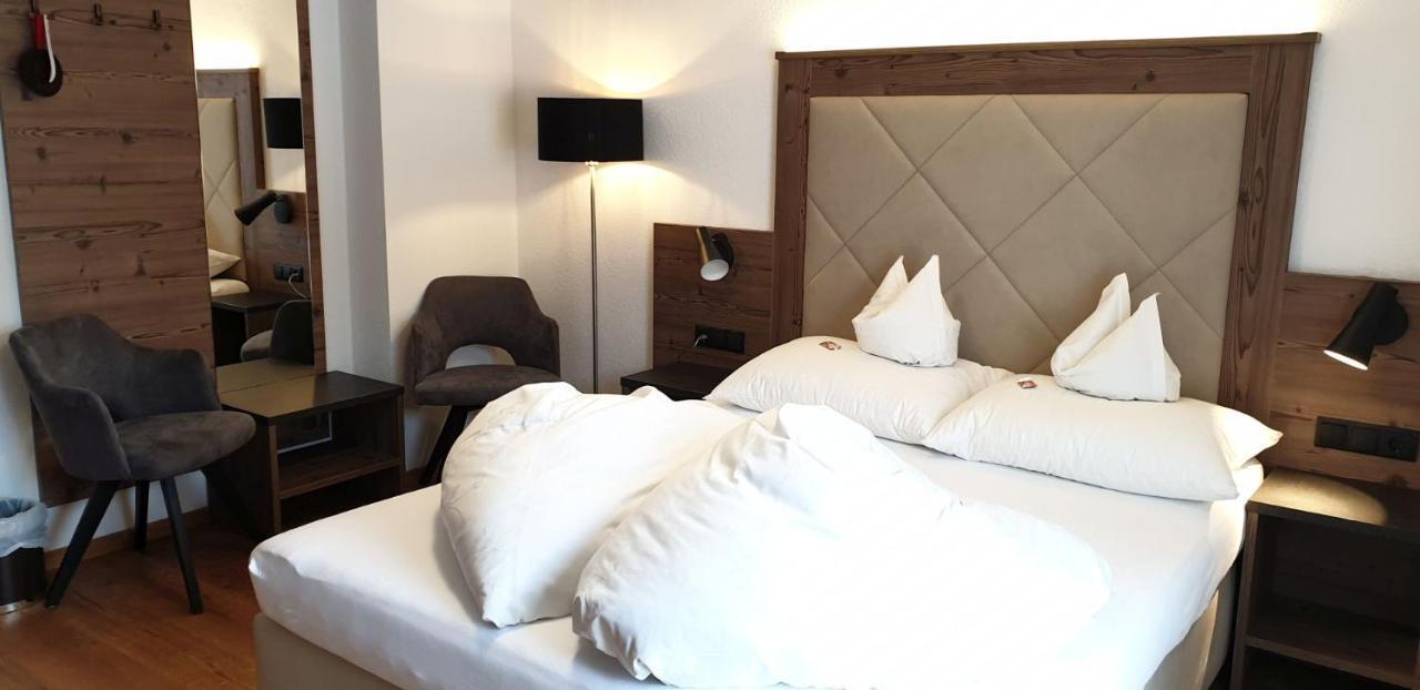 סרפהאוס Hotel Garni Jaegerheim מראה חיצוני תמונה