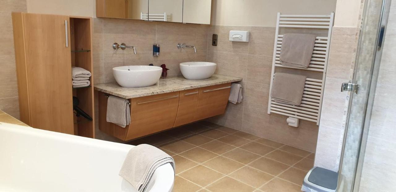 סרפהאוס Hotel Garni Jaegerheim מראה חיצוני תמונה